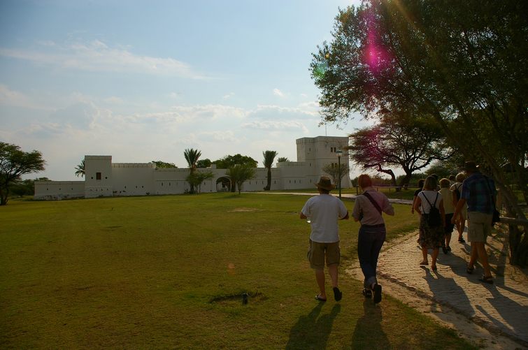 724 Namibia Okt 2006 Namutoni-Festung.JPG